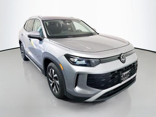 Pyrite Silver Metallic 2026 Volkswagen Tiguan 2.0T S