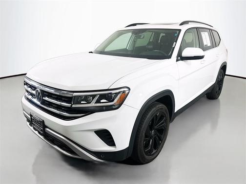 2022 Volkswagen Atlas 3.6L SE w/Technology