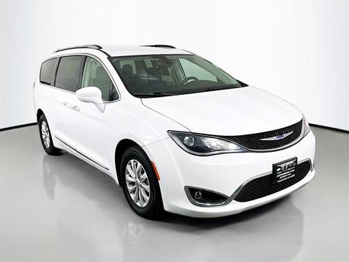 2019 Chrysler Pacifica Touring-L