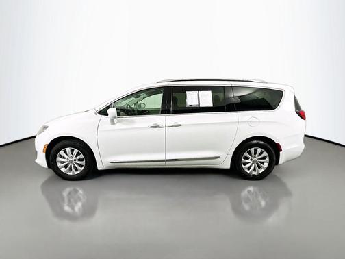 2019 Chrysler Pacifica Touring-L