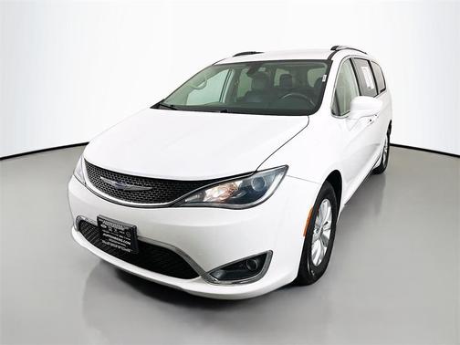 2019 Chrysler Pacifica Touring-L