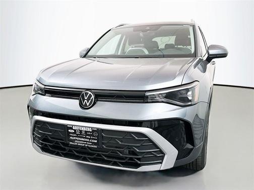 Platinum Gray Metallic 2026 Volkswagen Taos 1.5T SE