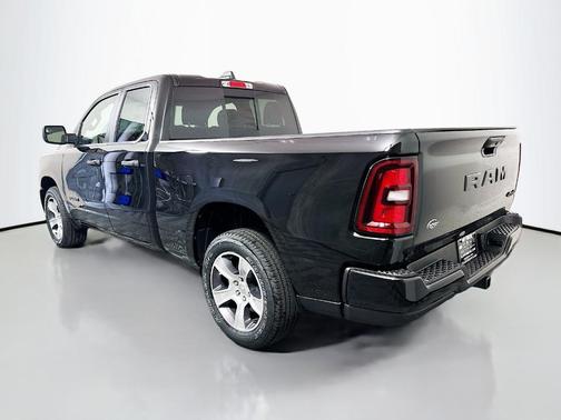 Diamond Black 2026 RAM 1500 Express