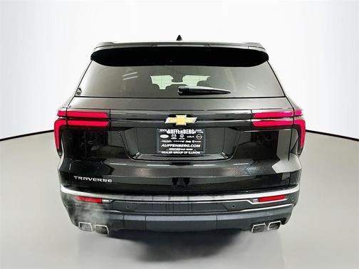 2024 Chevrolet Traverse LS