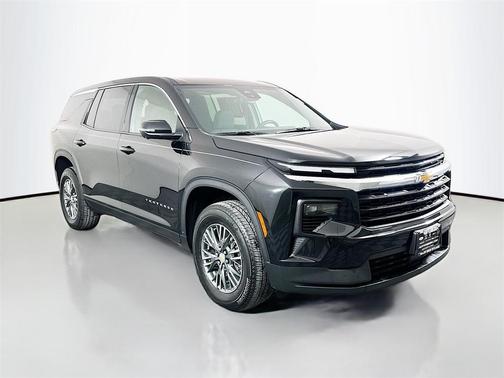 2024 Chevrolet Traverse LS