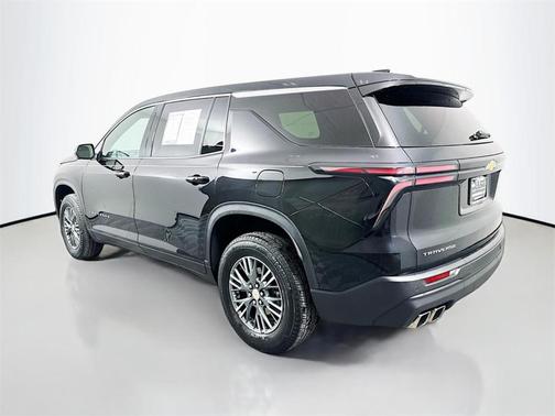 2024 Chevrolet Traverse LS