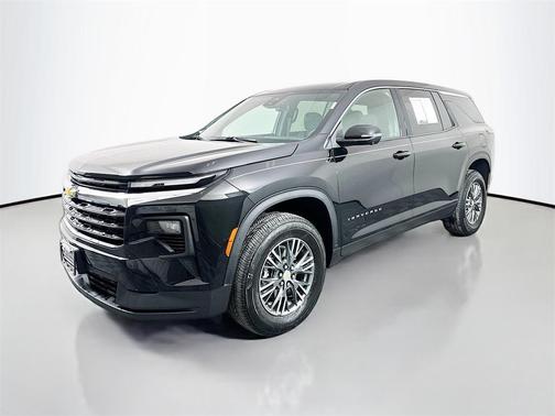 2024 Chevrolet Traverse LS
