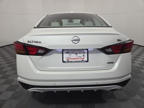 2025 Nissan Altima SL