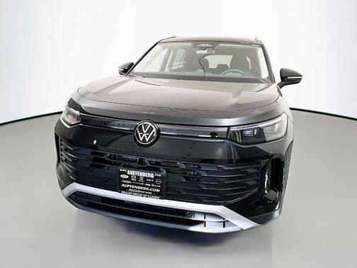 Deep Black Pearl Effect 2026 Volkswagen Tiguan 2.0T S