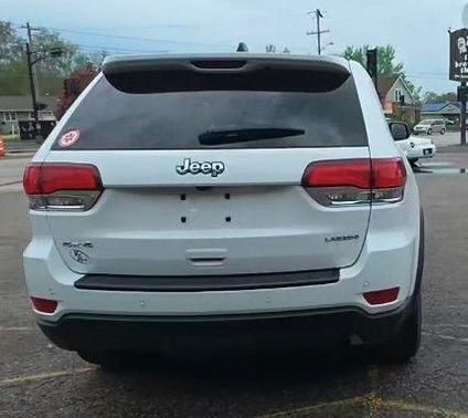 Bright White Clearcoat 2021 Jeep Grand Cherokee Laredo E