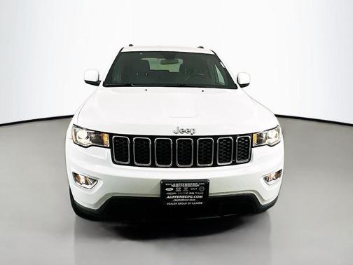 Bright White Clearcoat 2021 Jeep Grand Cherokee Laredo E