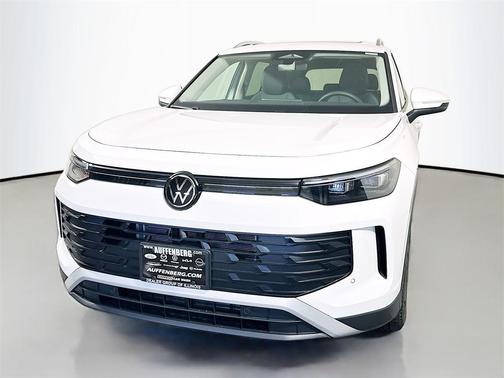 2025 Volkswagen Tiguan 2.0T SE