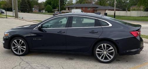 Dark Ash Metallic 2023 Chevrolet Malibu LT