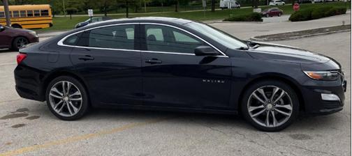 Dark Ash Metallic 2023 Chevrolet Malibu LT