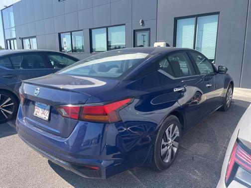 2022 Nissan Altima 2.5 S
