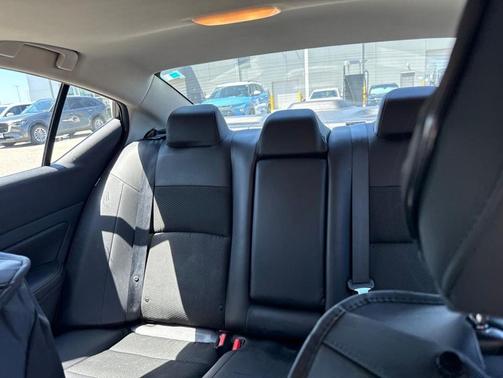 Black 2019 Nissan Altima 2.5 SR