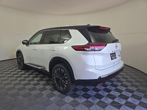 2025 Nissan Rogue Platinum