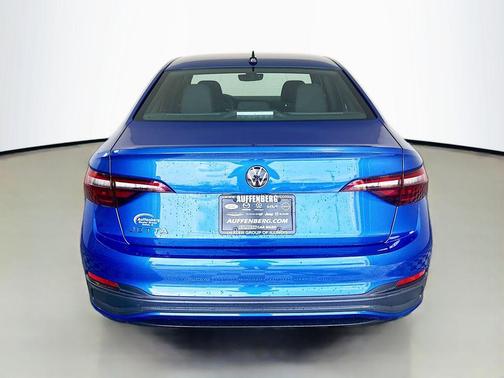 Rising Blue Metallic 2023 Volkswagen Jetta 1.5T Sport