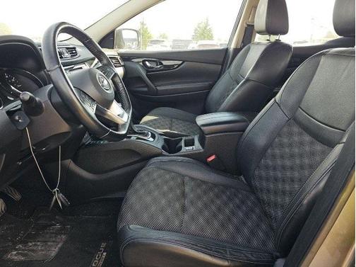 2021 Nissan Rogue Sport SV