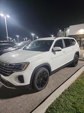 2024 Volkswagen Atlas 2.0T SE