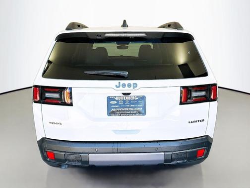 Bright White Clearcoat 2026 Jeep Cherokee LAREDO/LIMITED