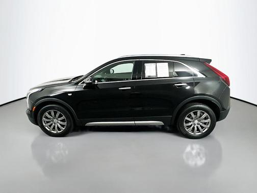 Stellar Black Metallic 2022 Cadillac XT4 Premium Luxury