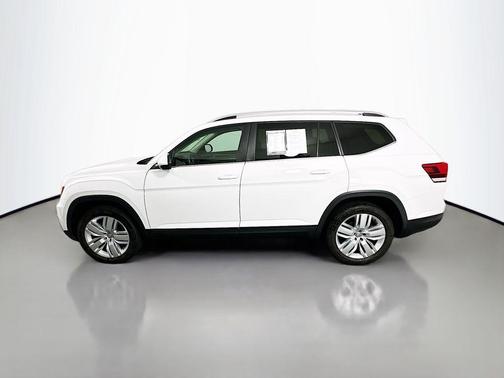 Pure White 2019 Volkswagen Atlas 3.6L SE w/Technology