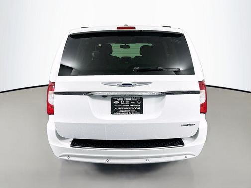 2014 Chrysler Town & Country Limited