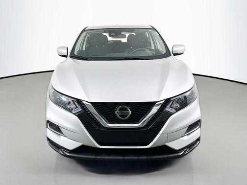 2022 Nissan Rogue Sport S