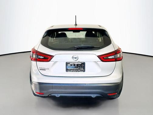 2022 Nissan Rogue Sport S