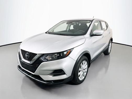 2022 Nissan Rogue Sport S