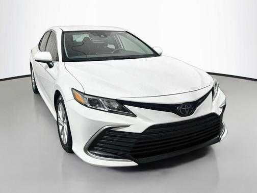 White 2022 Toyota Camry LE
