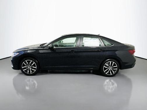 Deep Black Pearl Effect 2026 Volkswagen Jetta 1.5T SE