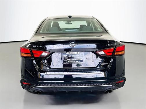 2021 Nissan Altima 2.0 SR