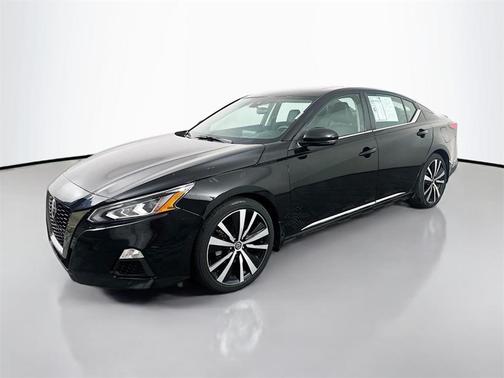 2021 Nissan Altima 2.0 SR