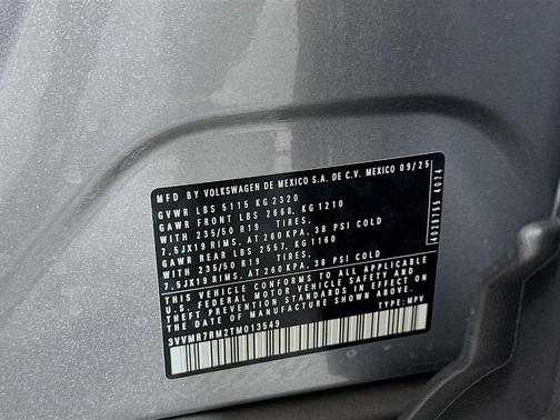 Pyrite Silver Metallic 2026 Volkswagen Tiguan 2.0T SE