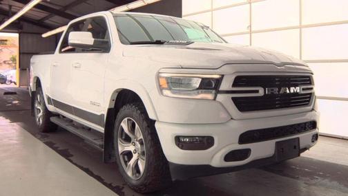 Bright White Clearcoat 2020 RAM 1500 Laramie