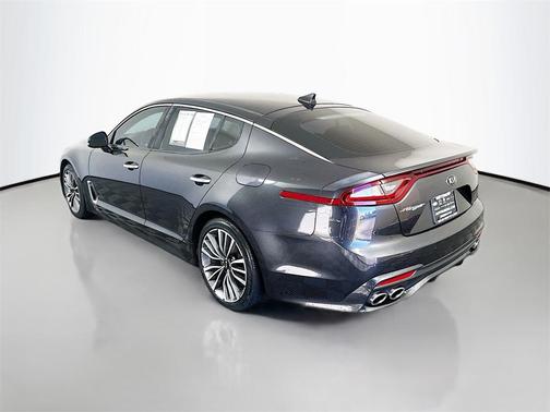 2019 Kia Stinger Base