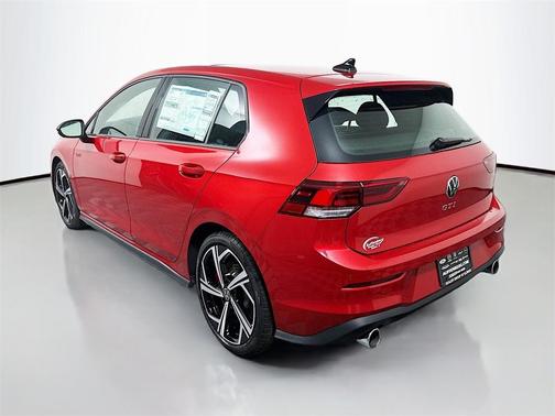2025 Volkswagen Golf GTI 2.0T SE