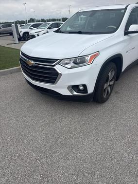 Summit White 2021 Chevrolet Traverse LT Leather