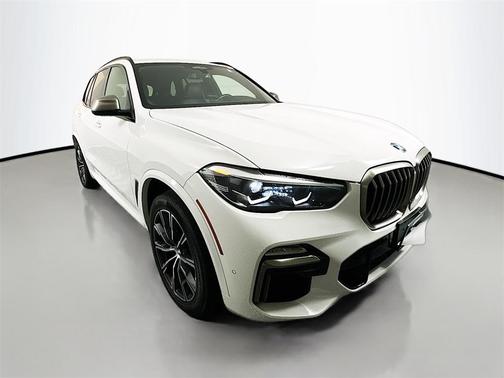 2020 BMW X5 M50i