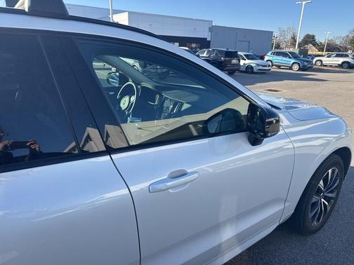 2024 Volvo XC60 B5 Core