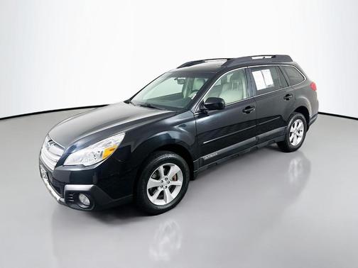 Crystal Black Silica 2013 Subaru Outback 3.6R Limited