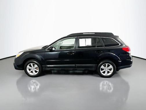 Crystal Black Silica 2013 Subaru Outback 3.6R Limited