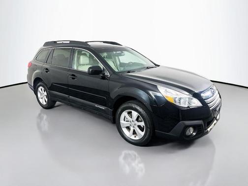 Crystal Black Silica 2013 Subaru Outback 3.6R Limited