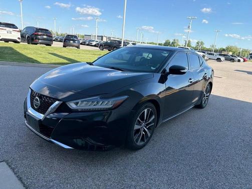 Super Black 2020 Nissan Maxima 3.5 SV