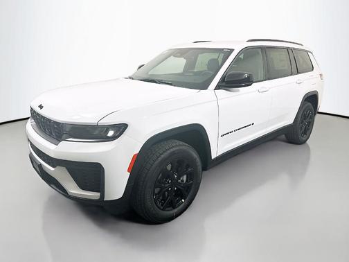 Bright White Clearcoat 2026 Jeep Grand Cherokee L Altitude
