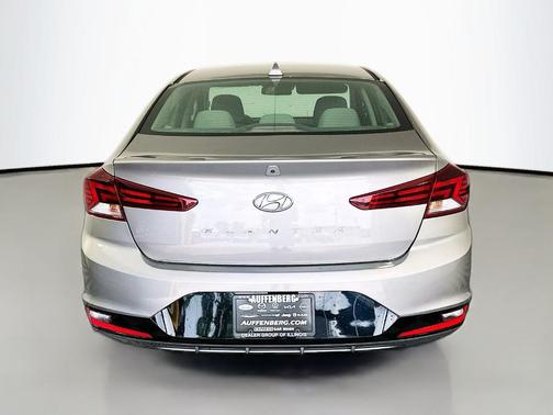 Metal 2020 Hyundai ELANTRA SEL