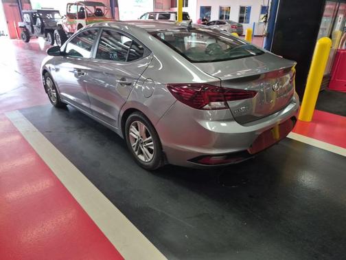 Metal 2020 Hyundai ELANTRA SEL
