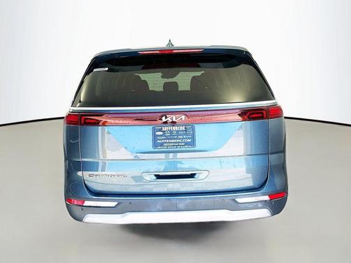 2022 Kia Carnival EX